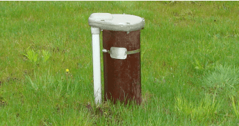 picture of a drilled well head